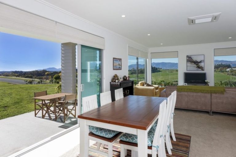 Photo of property in 135 Ridgeview Road, Redwood Valley, Richmond, 7081