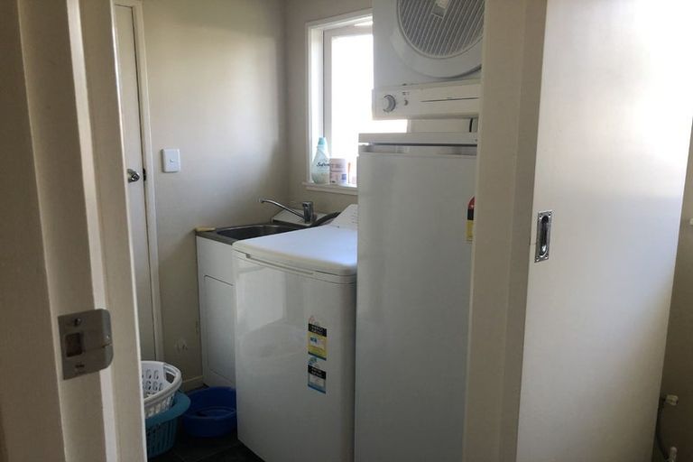 Photo of property in 19 Lipscombe Crescent, Havelock North, 4130