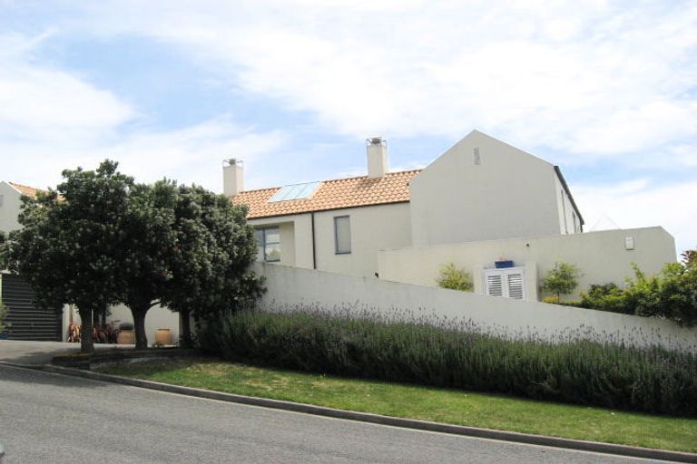 Photo of property in 32 Godley Drive, Scarborough, Christchurch, 8081