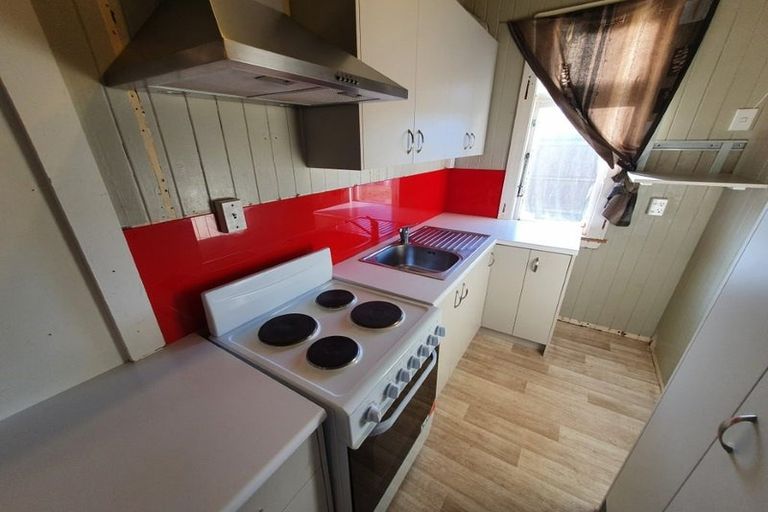 Photo of property in 25 Marine Parade, North New Brighton, Christchurch, 8083