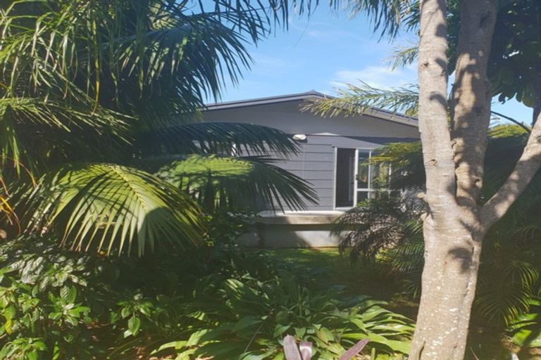 Photo of property in 47 Taihiki Road, Clarks Beach, 2122
