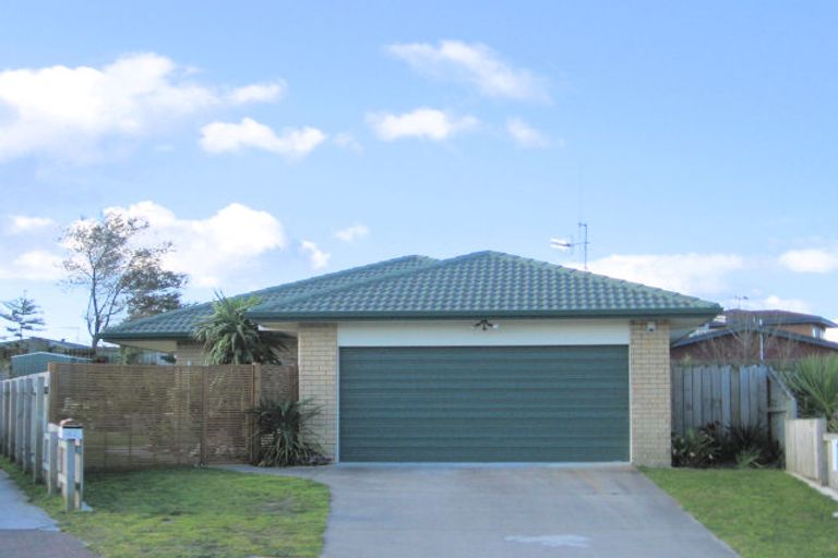 Photo of property in 51 Katerini Grove, Papamoa Beach, Papamoa, 3118