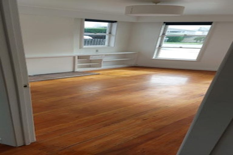 Photo of property in 10 Oraha Road, Huapai, Kumeu, 0810