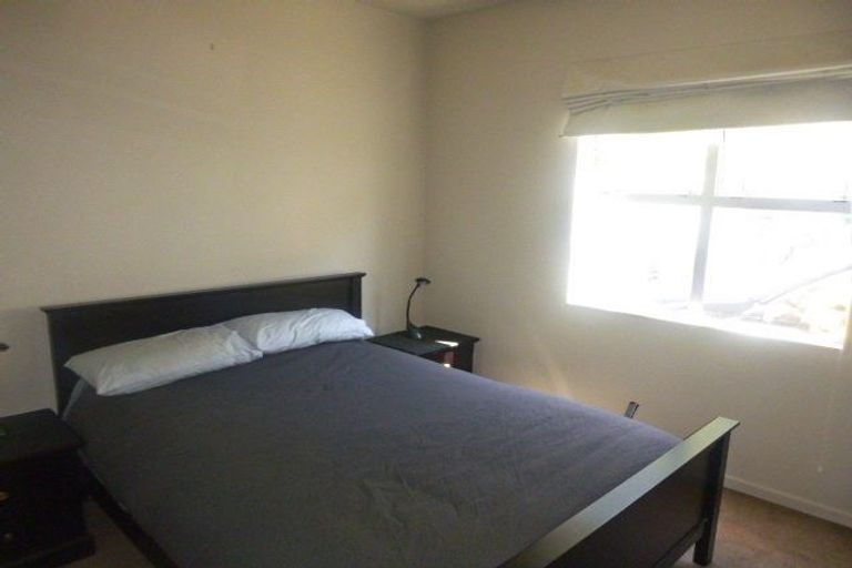 Photo of property in 1/306 Evans Bay Parade, Hataitai, Wellington, 6021