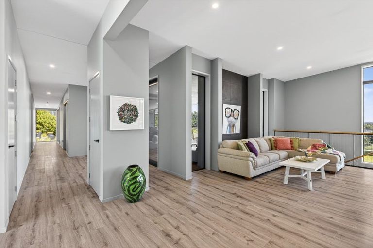 Photo of property in 13 Redmund Spur Road, Kennedys Bush, Christchurch, 8025