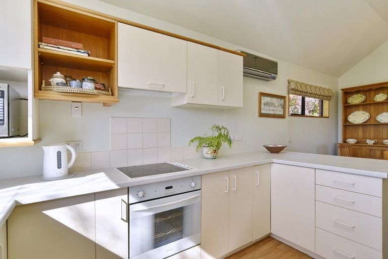 Photo of property in 1/164 Main Road, Redcliffs, Christchurch, 8081