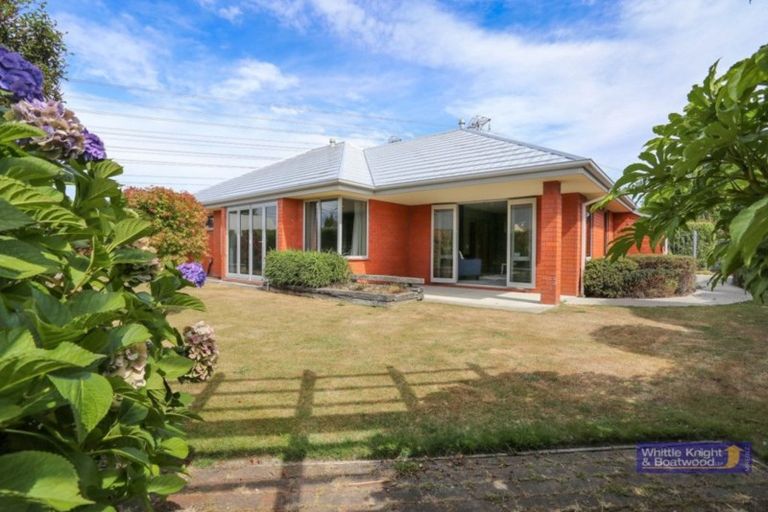 Photo of property in 103 Hawthornden Road, Avonhead, Christchurch, 8042
