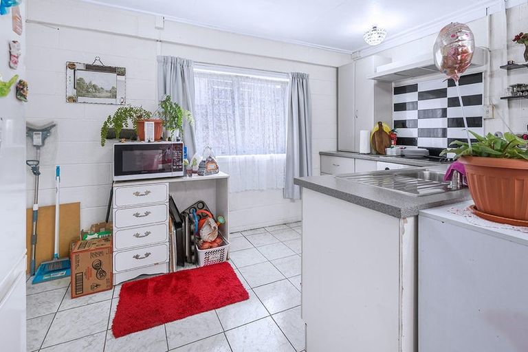 Photo of property in 10 Hamblyn Crescent, Nawton, Hamilton, 3200