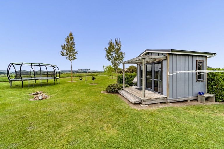 Photo of property in 285 Porangahau Road, Waipukurau, 4282
