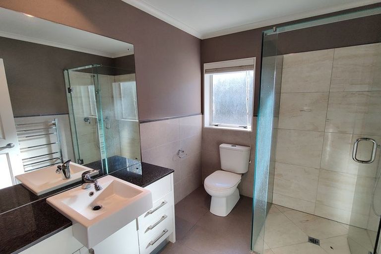 Photo of property in 52 Mission Heights Drive, Flat Bush, Auckland, 2016