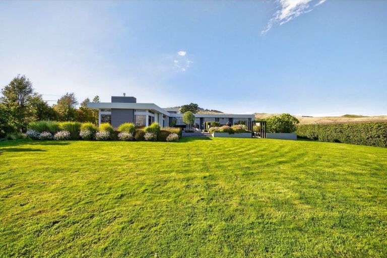 Photo of property in 2 Aglaia Place, Cracroft, Christchurch, 8022