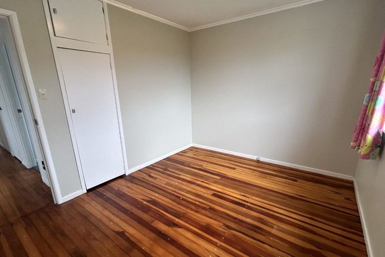 Photo of property in 4 Utauta Street, Waikanae, 5036