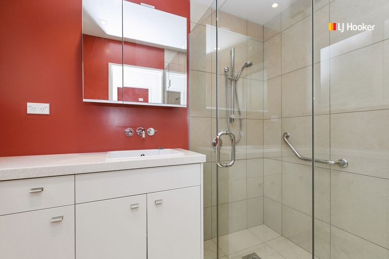 Photo of property in 8 Comely Bank, Opoho, Dunedin, 9010