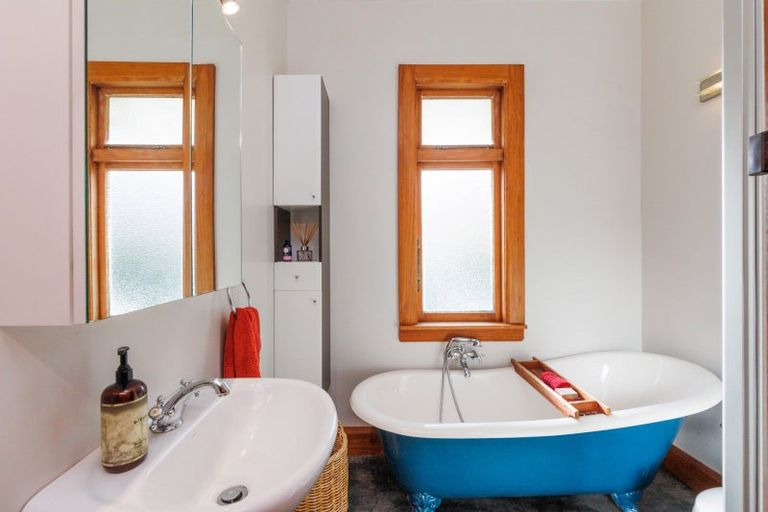 Photo of property in 20 Mahoe Avenue, Takaro, Palmerston North, 4410