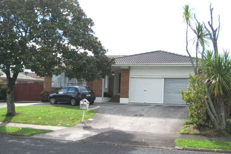 Photo of property in 9 Galsworthy Place, Bucklands Beach, Auckland, 2014