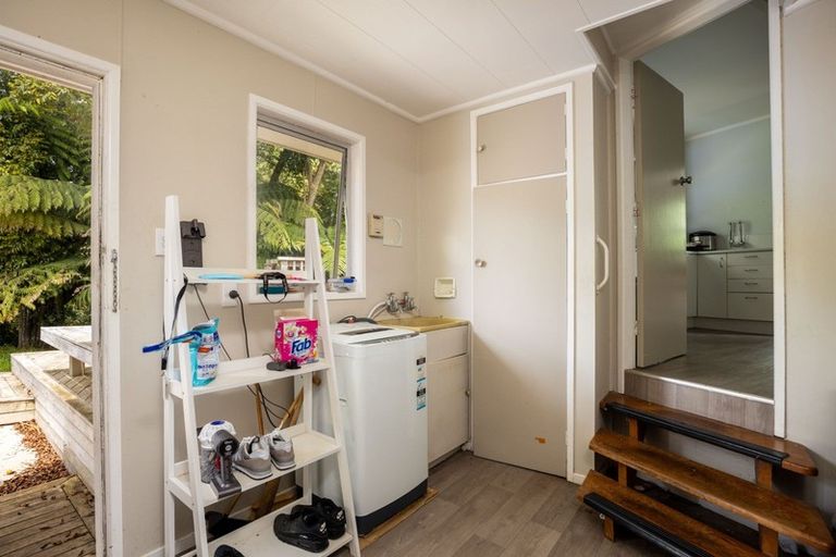 Photo of property in 235 Heta Road, Merrilands, New Plymouth, 4312