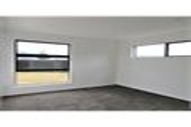 Photo of property in 8 Whitten Way, Wallaceville, Upper Hutt, 5018