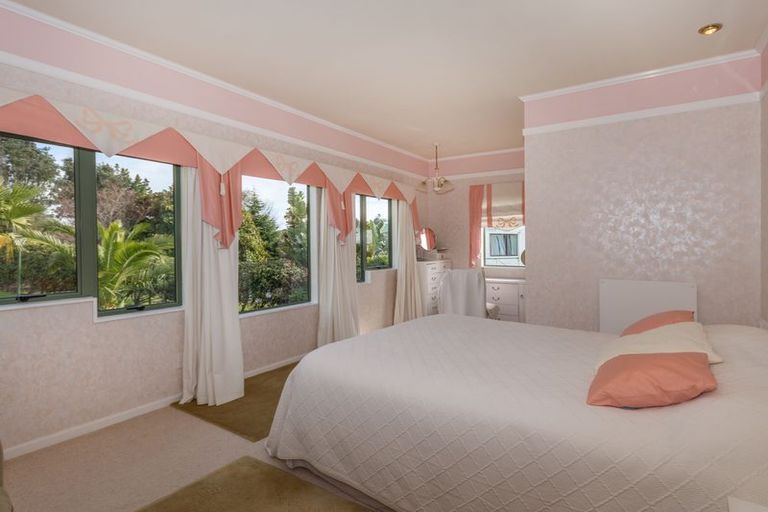 Photo of property in 536 Kaipara Road, Papakura, 2582