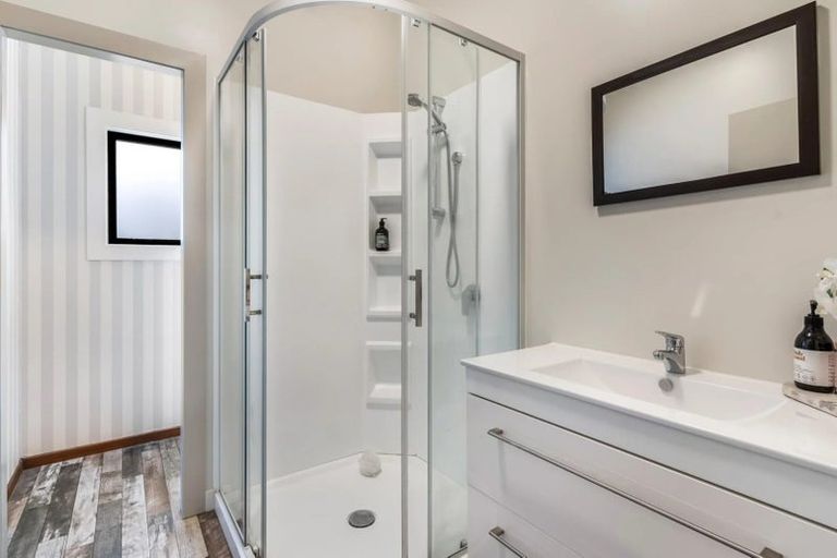 Photo of property in 32 Mary Street, Winton, 9720