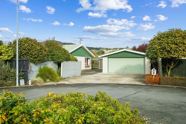 Photo of property in 9 Bridgemere Lane, Cracroft, Christchurch, 8022