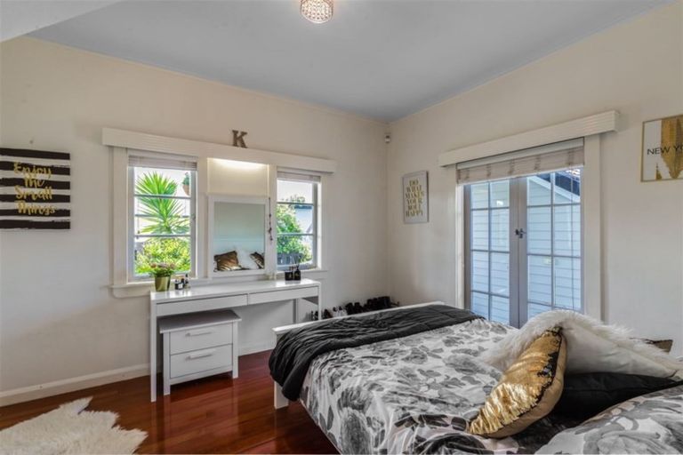 Photo of property in 16 Empire Road, Devonport, Auckland, 0624