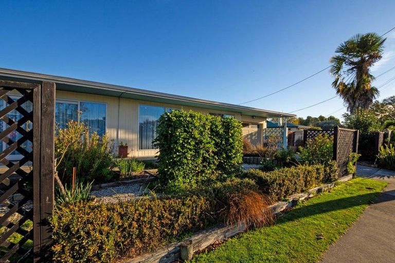 Photo of property in 70 Park Terrace, Blenheim, 7201