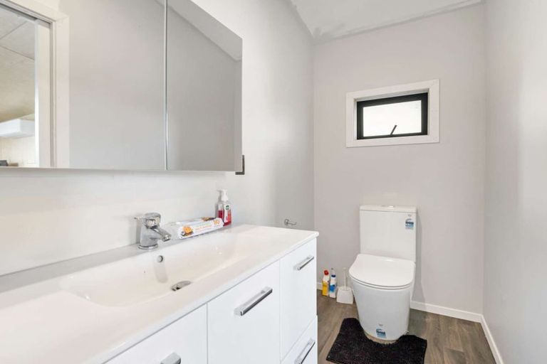 Photo of property in 19 Tongariro Street, Castlecliff, Whanganui, 4501