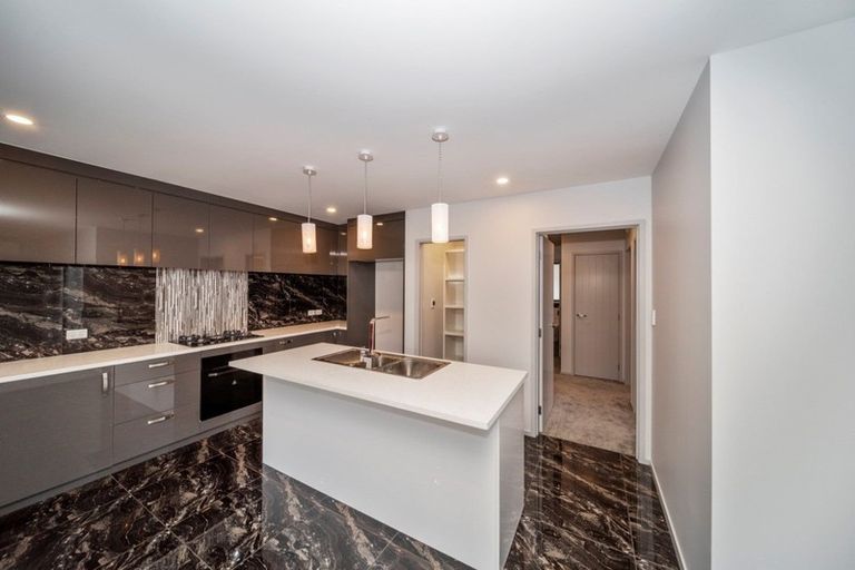 Photo of property in 3 Frederick Place, Whalers Gate, New Plymouth, 4310