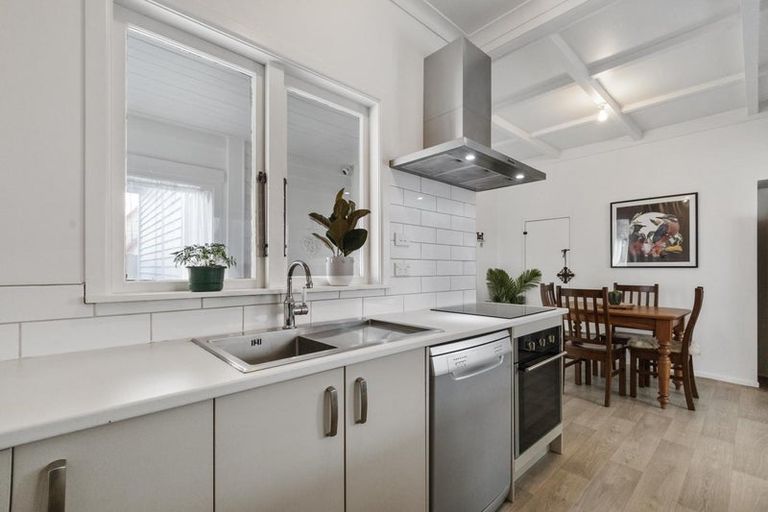 Photo of property in 90 Tirau Street, Putaruru, 3411