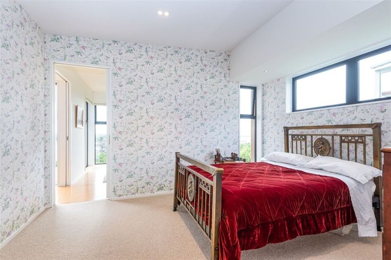 Photo of property in 45 Saint Andrews Hill Road, Mount Pleasant, Christchurch, 8081