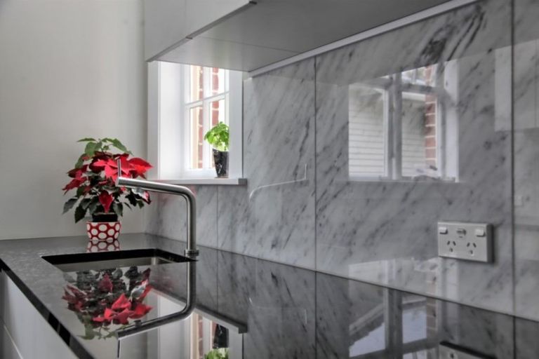 Photo of property in 24 Hinau Street, Woburn, Lower Hutt, 5010