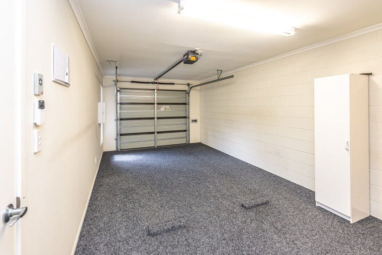 Photo of property in Caversham Park, 2/29 Caversham Road, Westmere, Whanganui, 4501