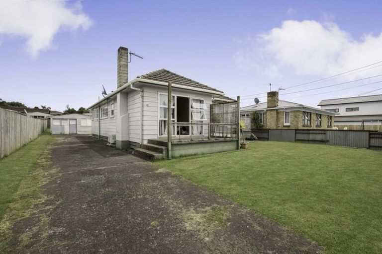 Photo of property in 32 Montgomery Avenue, Pukekohe, 2120