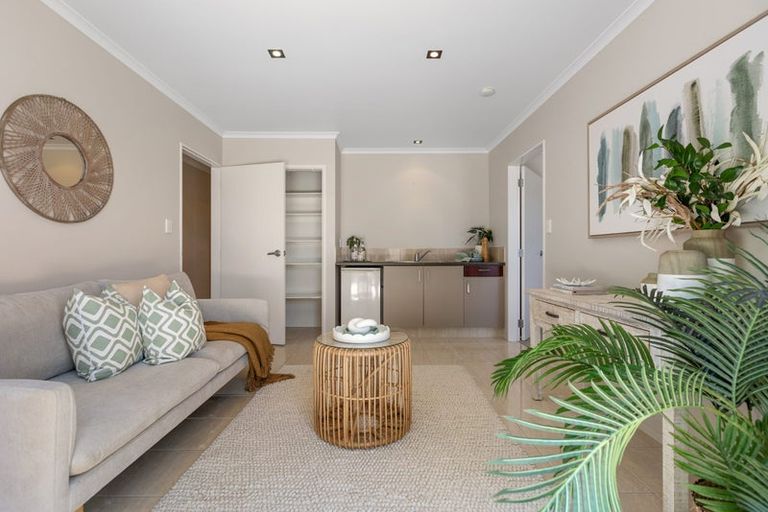 Photo of property in 10 Karewa Parade, Papamoa Beach, Papamoa, 3118