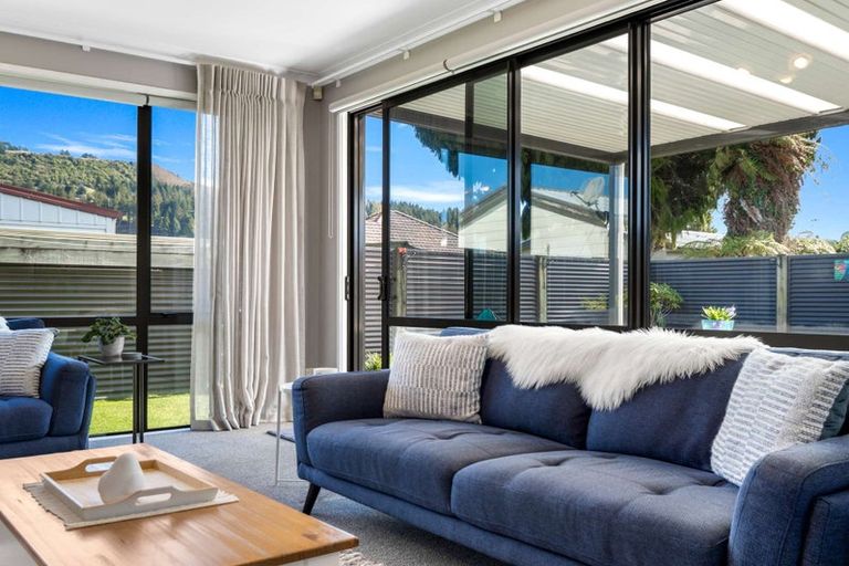 Photo of property in 19a Kawaha Point Road, Fairy Springs, Rotorua, 3015