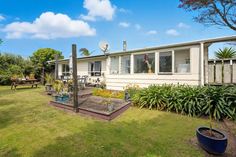 Photo of property in 1/1216 Papamoa Beach Road, Papamoa Beach, Papamoa, 3118