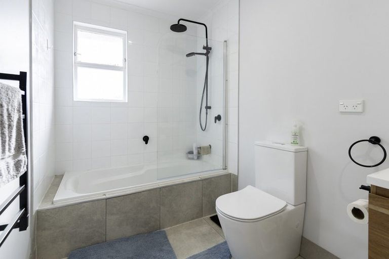 Photo of property in 221 Lamb Street, Leamington, Cambridge, 3432