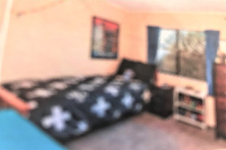 Photo of property in 5 San Bernadino Drive, Henderson, Auckland, 0612