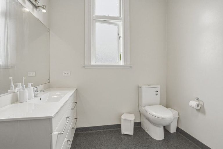 Photo of property in 939 Cumberland Street, North Dunedin, Dunedin, 9016