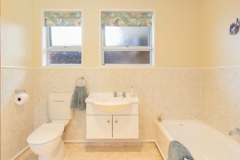 Photo of property in 25 Marlborough Street, Levin, 5510