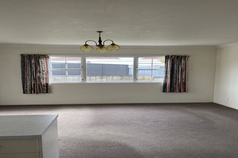 Photo of property in 1 Marnane Terrace, St Andrews, Hamilton, 3200