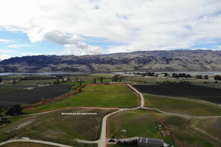 Photo of property in 1003 Luggate-cromwell Road, Mount Pisa, Cromwell, 9383