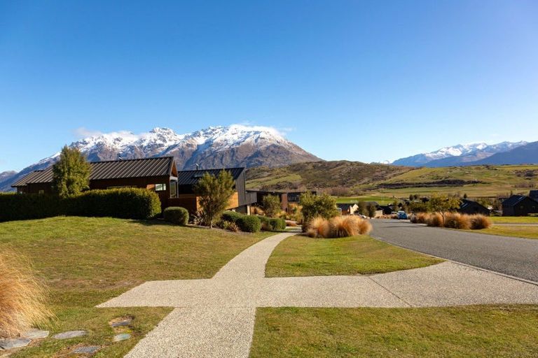 Photo of property in 53 Jacks Point Rise, Jacks Point, Queenstown, 9371
