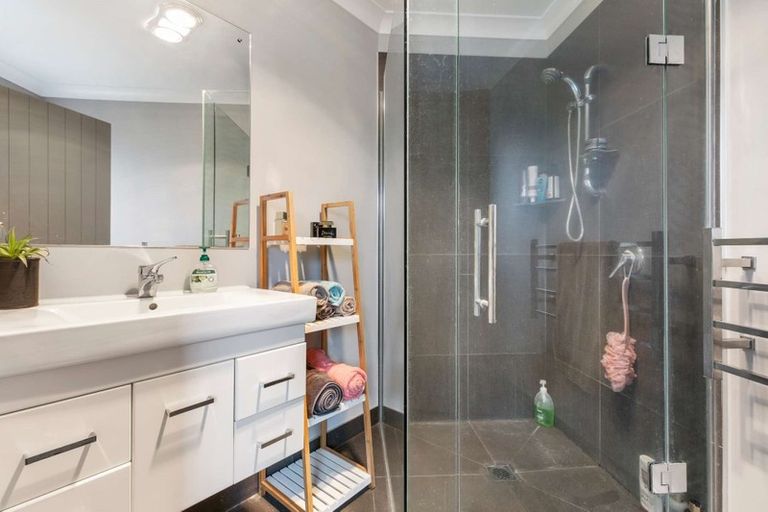 Photo of property in 3 Margaret Place, Waiuku, 2123