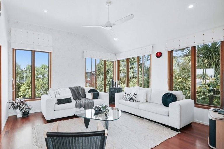 Photo of property in 24a Orchard Road, Waiake, Auckland, 0630