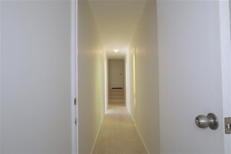 Photo of property in 6 Pandora Place, Pakuranga, Auckland, 2010