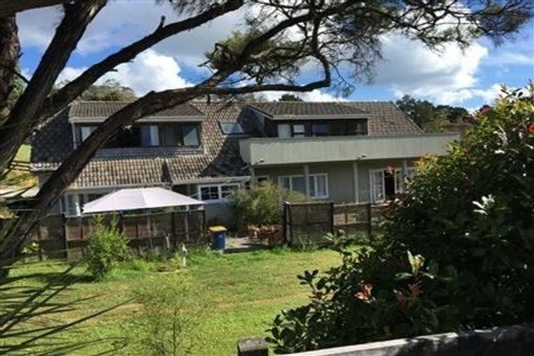 Photo of property in 185b Greenhithe Road, Greenhithe, Auckland, 0632