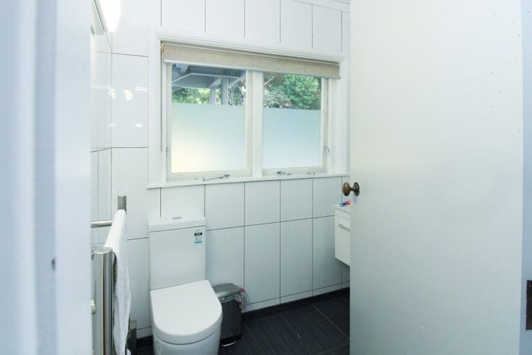 Photo of property in Rehutai Flats, 4/268 Oriental Parade, Oriental Bay, Wellington, 6011