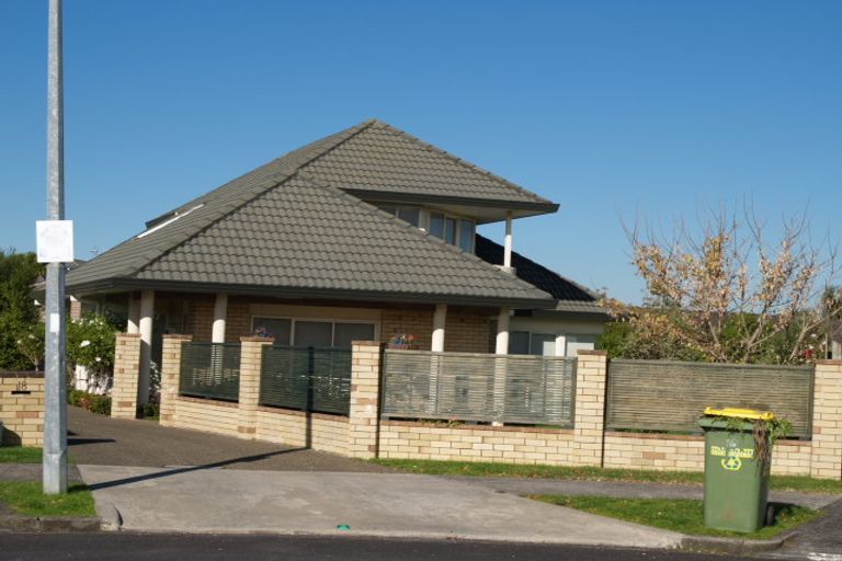 Photo of property in 18 Travers Place, Northpark, Auckland, 2013