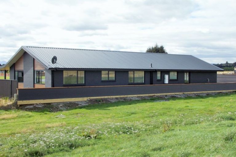 Photo of property in 79 Orbell Crescent, Te Anau, 9679